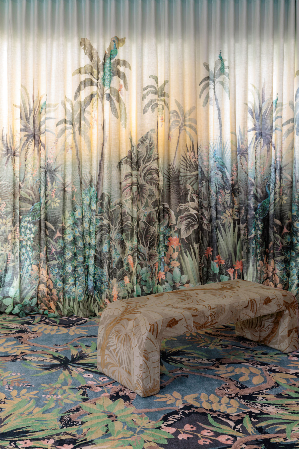 mokum_cm_insitu_moonlightmephis_nightbirdsymphonypanel_sunkissed_03_high_1.jpg